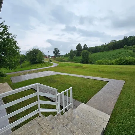 Apartman Mile - Holiday House Smoljanac Exterior photo