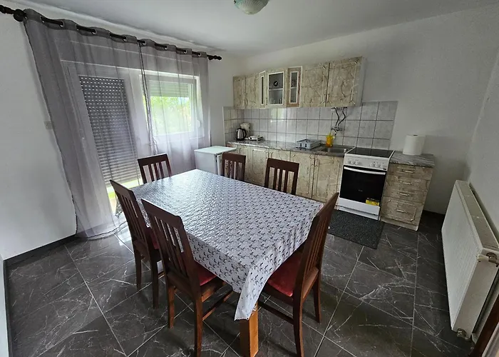 Apartman Mile - Holiday House