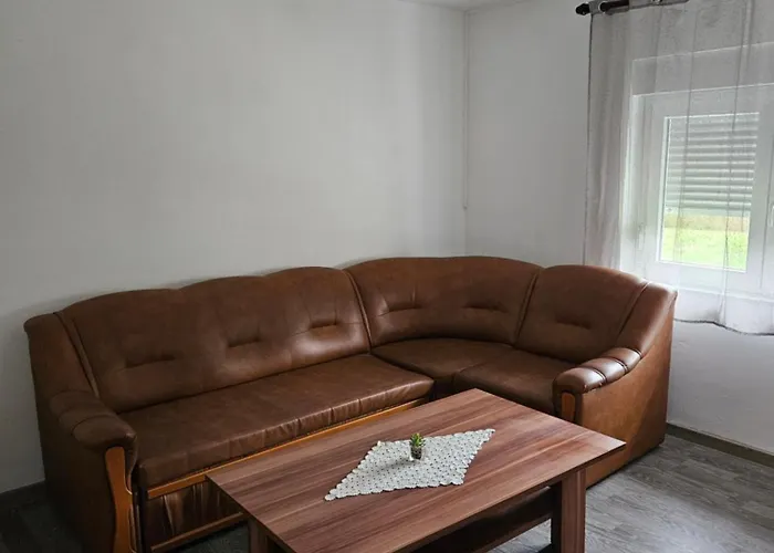 Apartman Mile - Holiday House