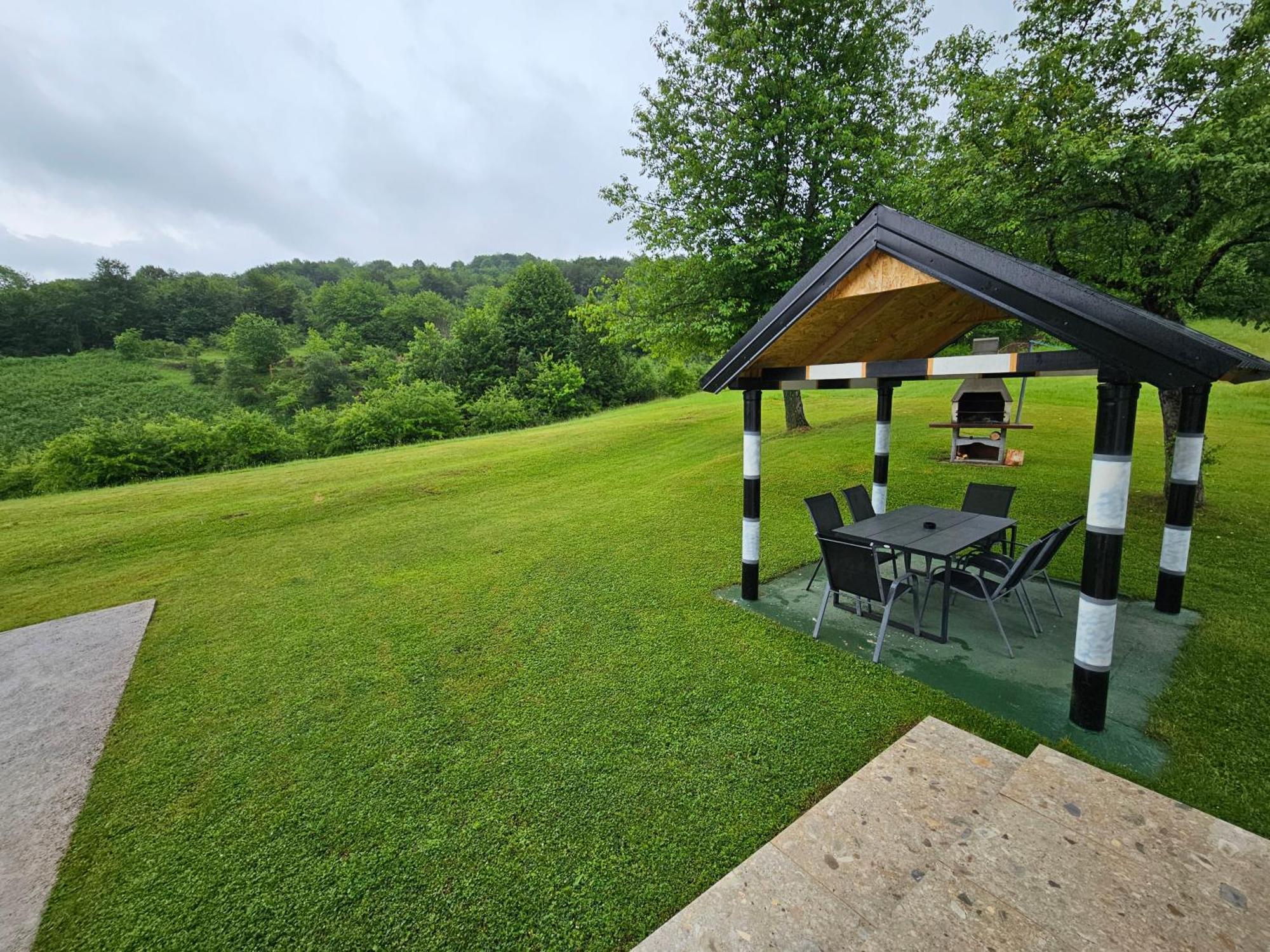 Holiday home Mile - House Smoljanac