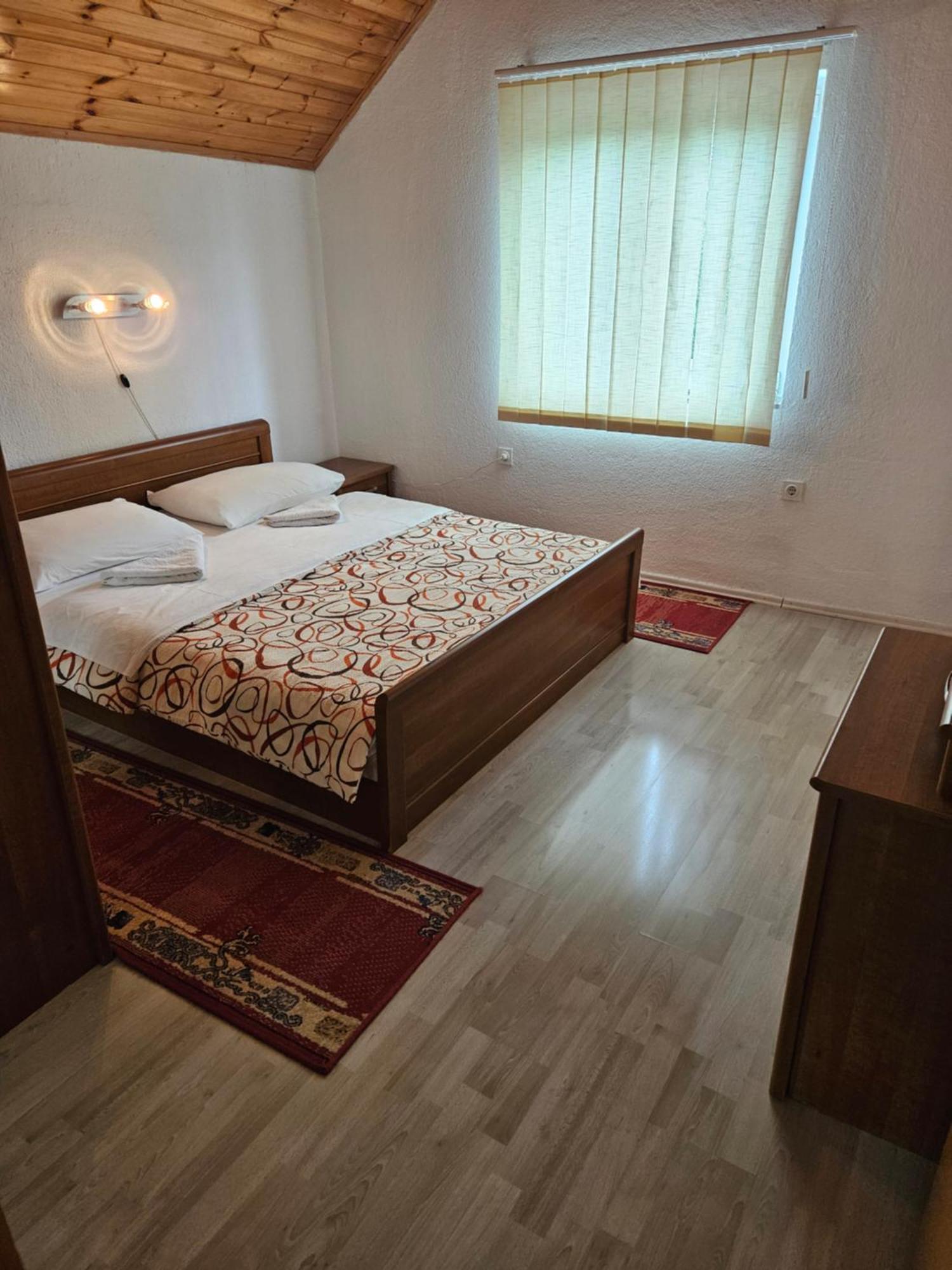 Mile - House Holiday home Smoljanac