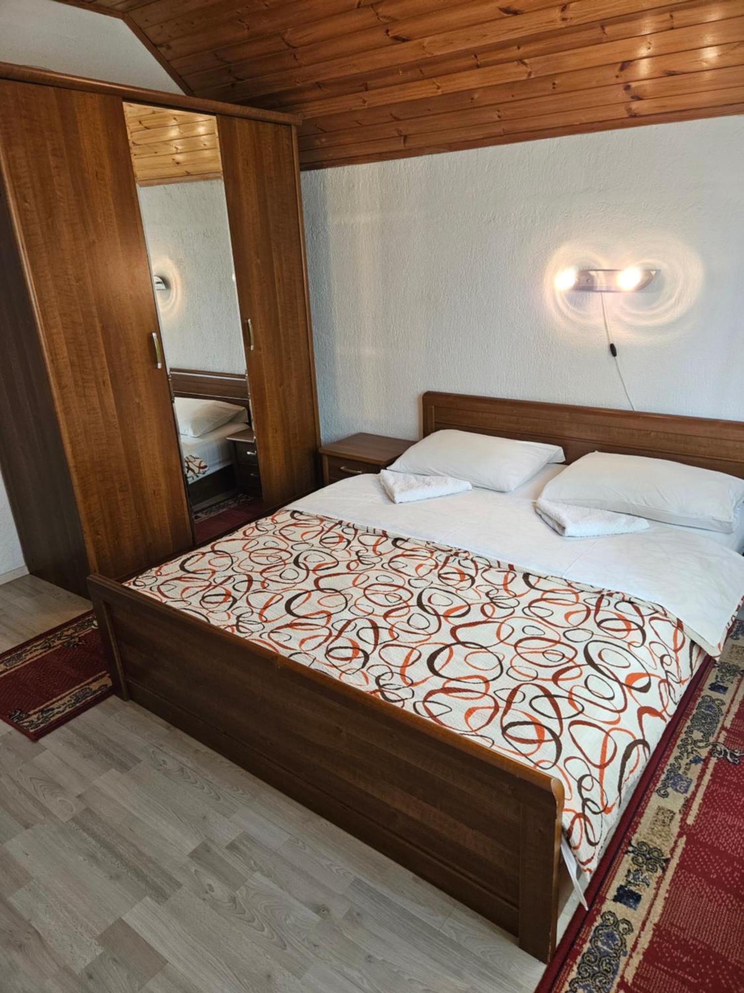 Holiday home Mile - House Smoljanac