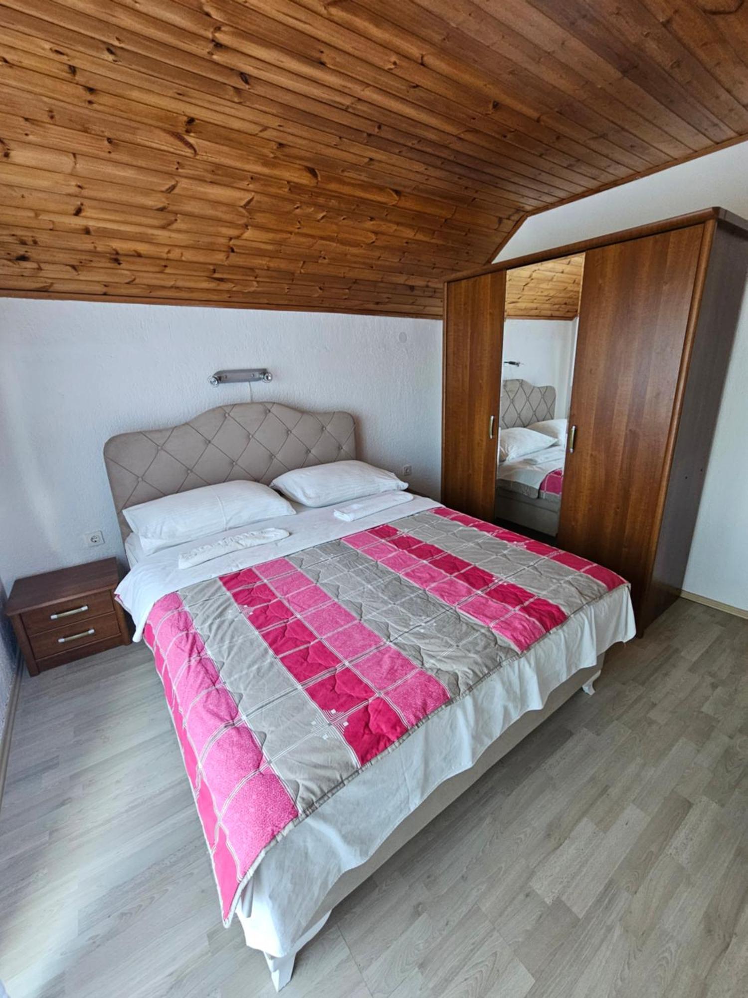 Mile - House Smoljanac
